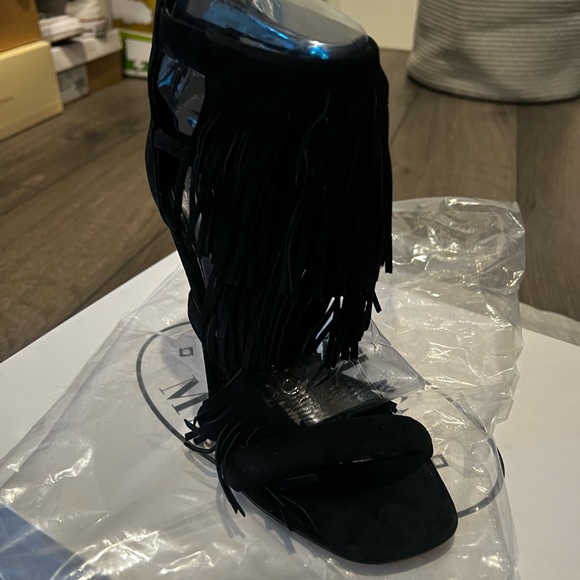 Steven Madden fringe black heels NWT - Picture 2 of 6